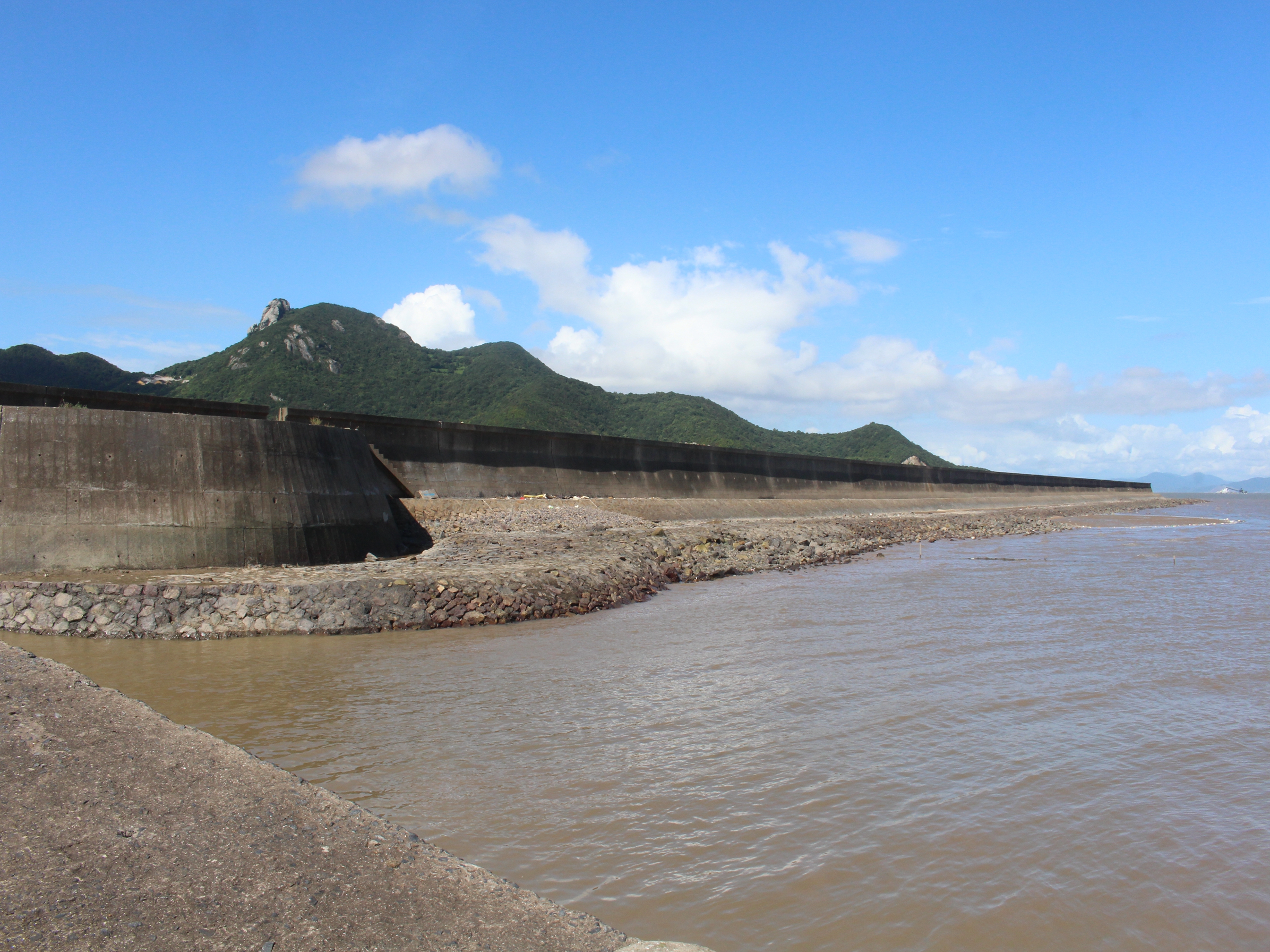 鹤岭泉水库