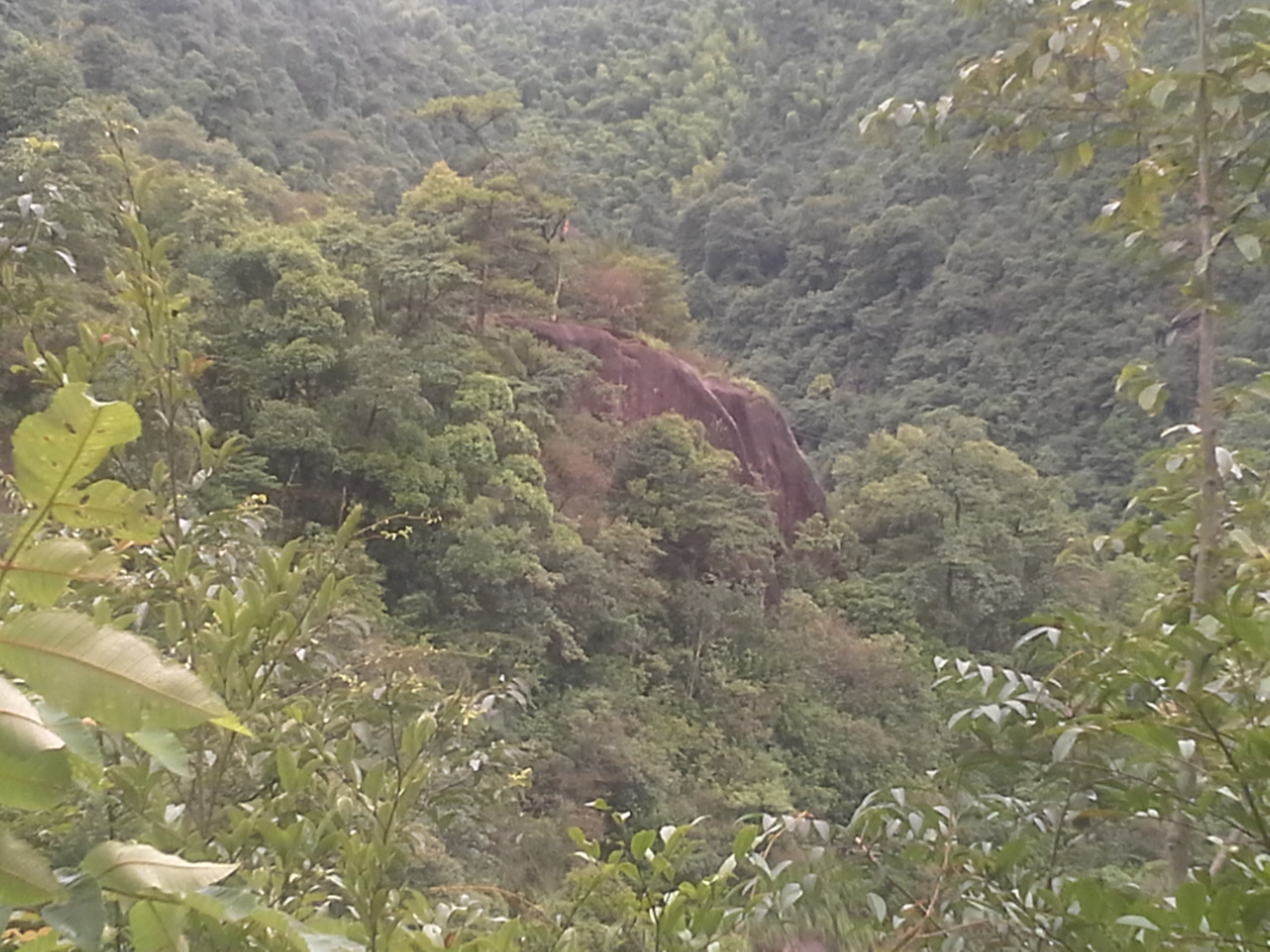 僧尼峰