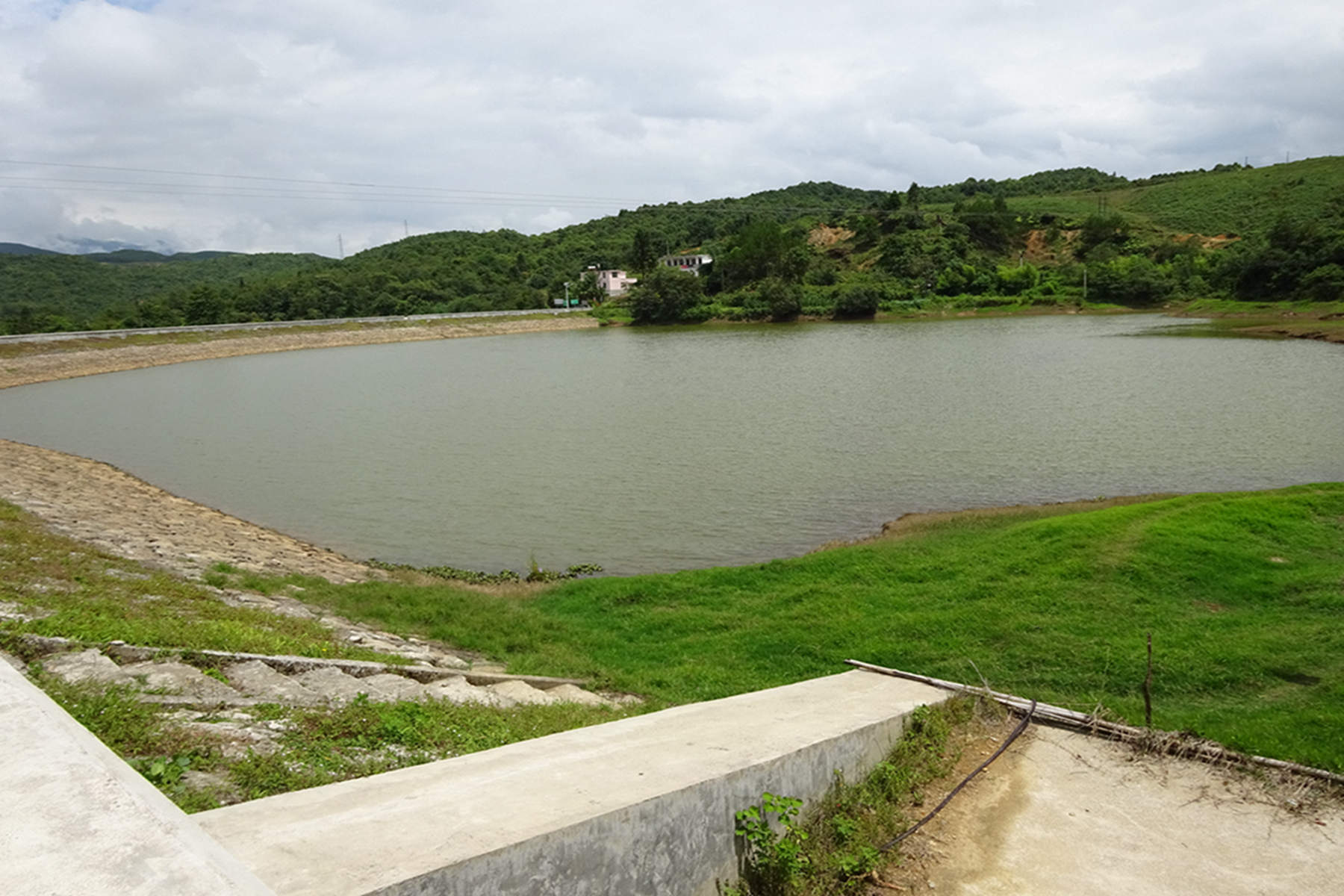 松马高水库