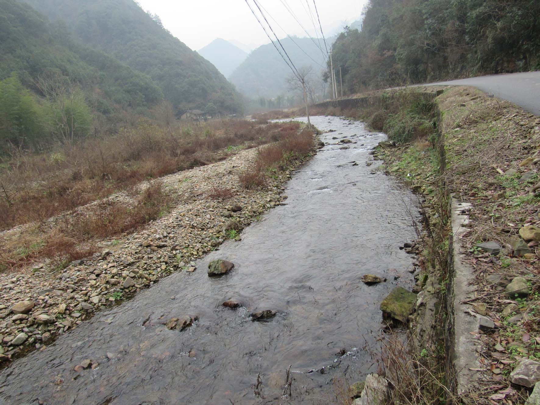 龙蟠河