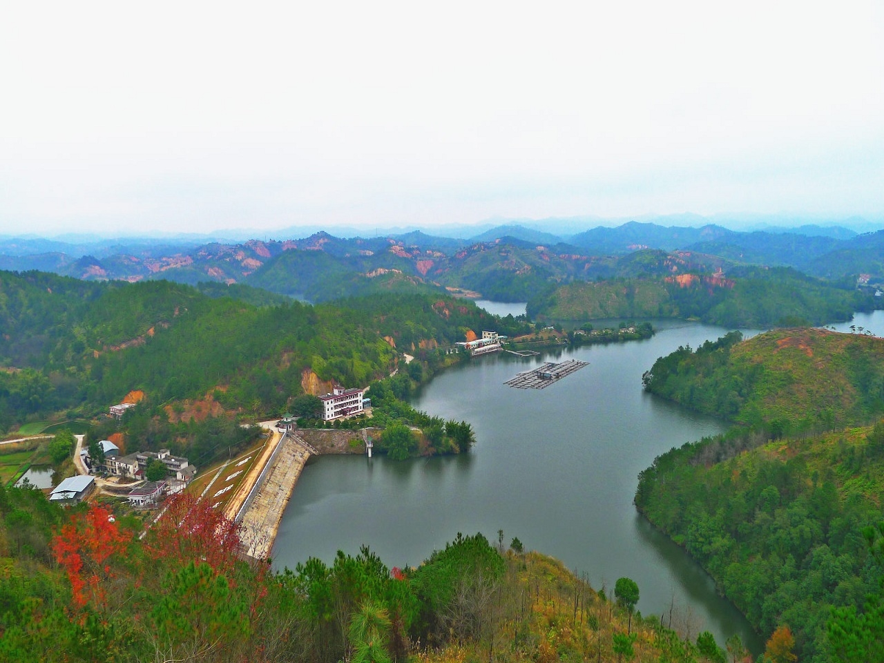 和山岩水库