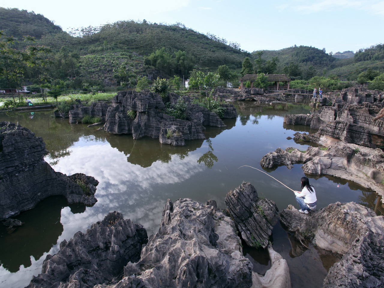 石龙湖风景区