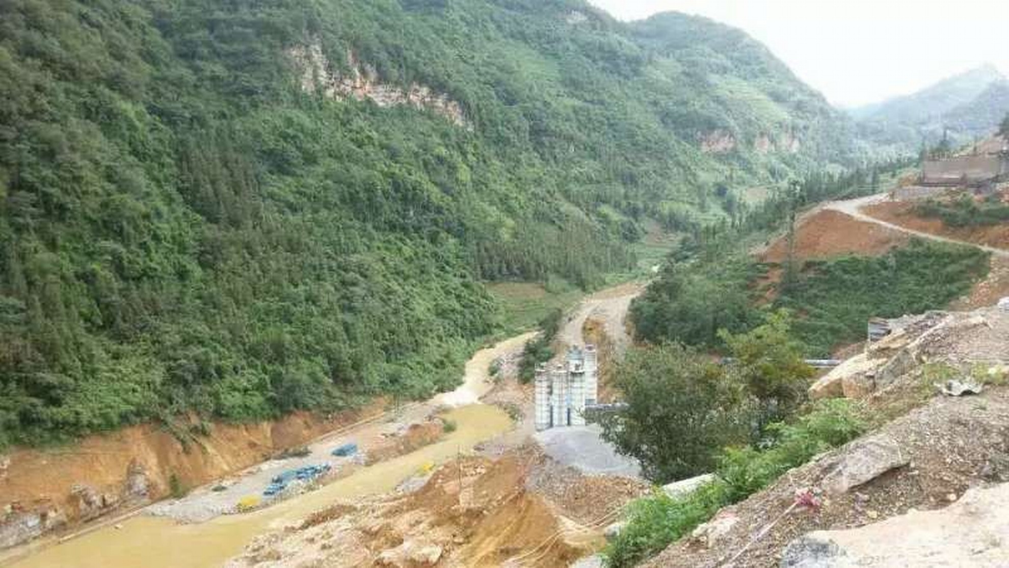 河边水库