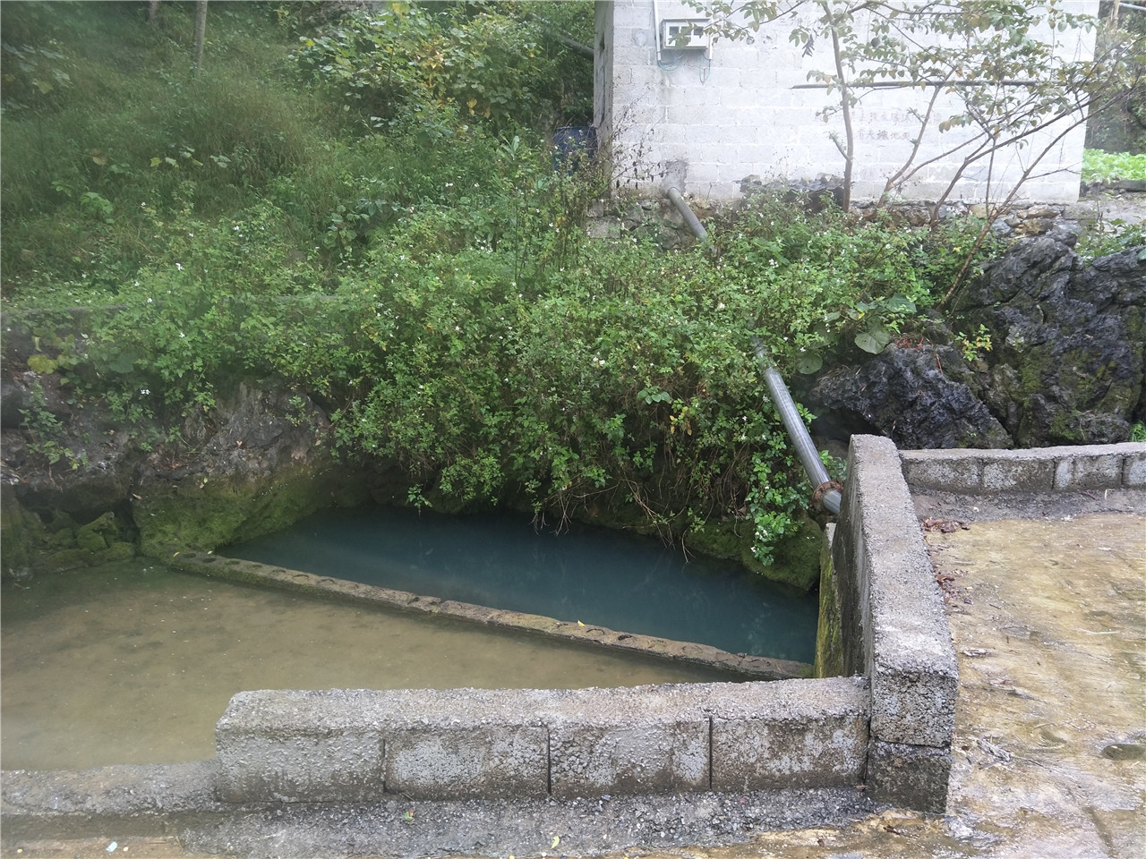 三潮水