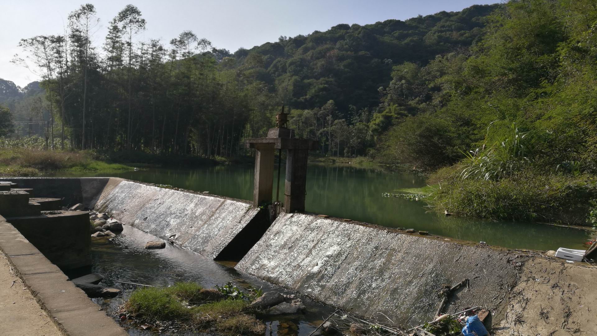 屏风石水库