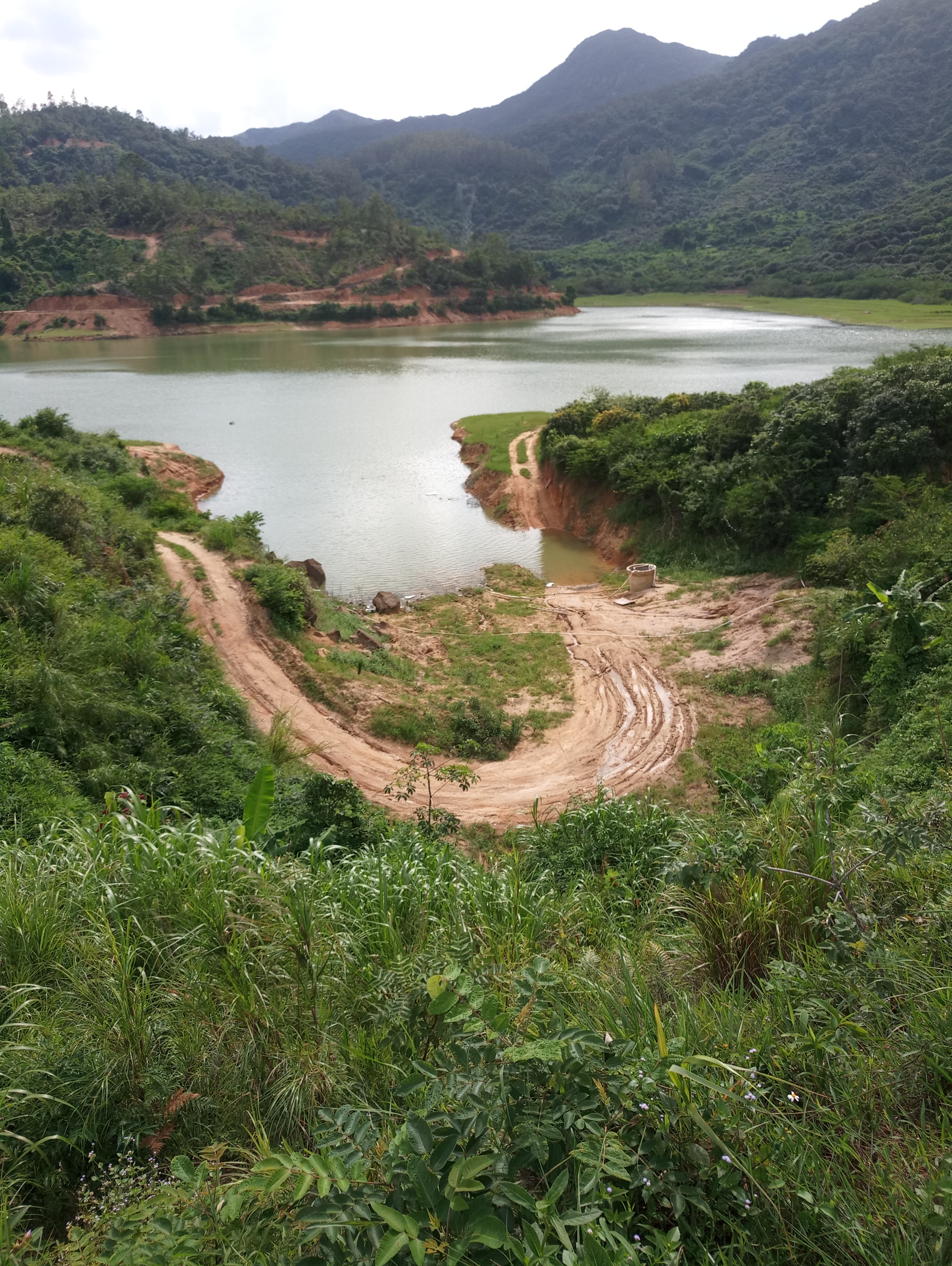 花山水库