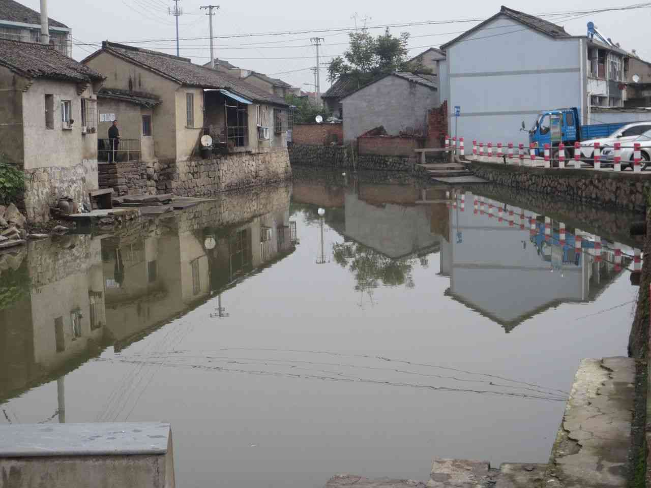 东河堰河