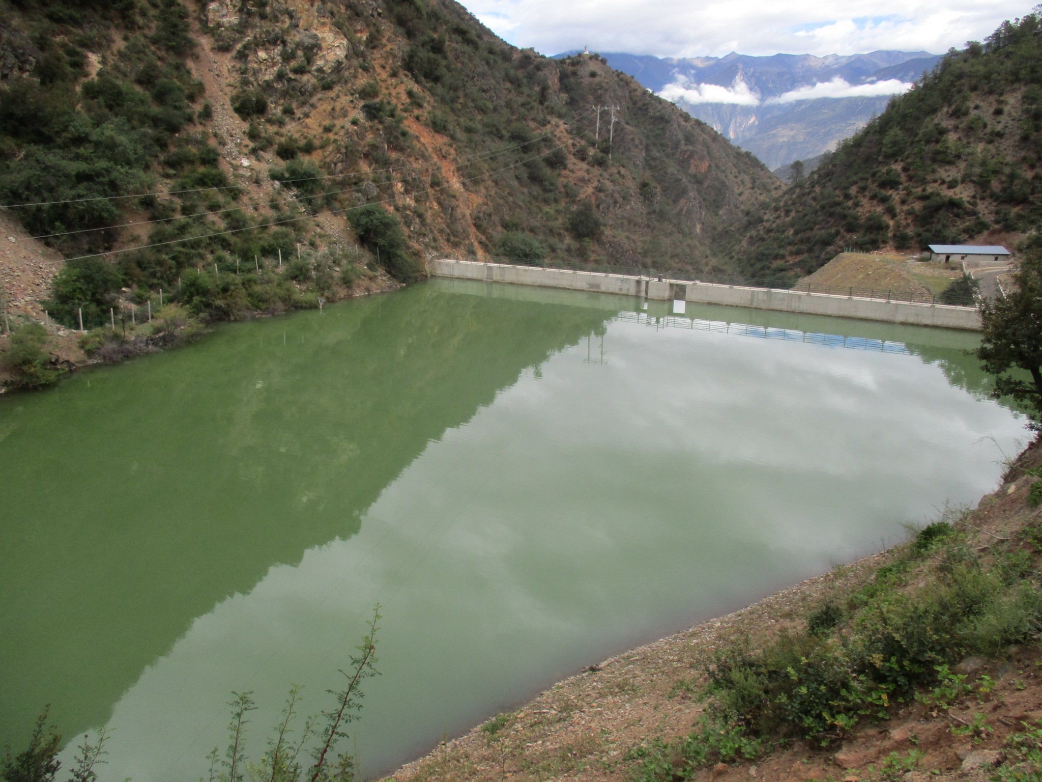 石义格龙水库