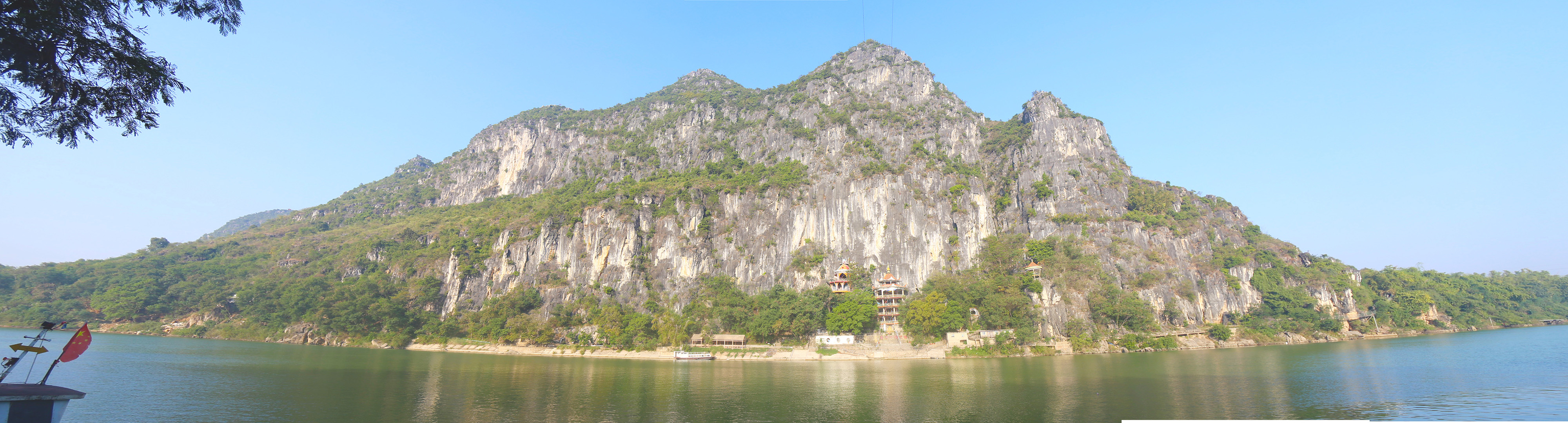 广西扶绥金鸡岩旅游风景区