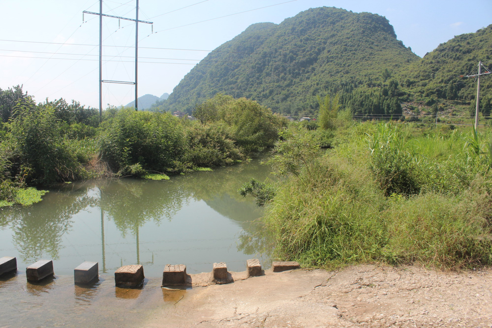 西山村河