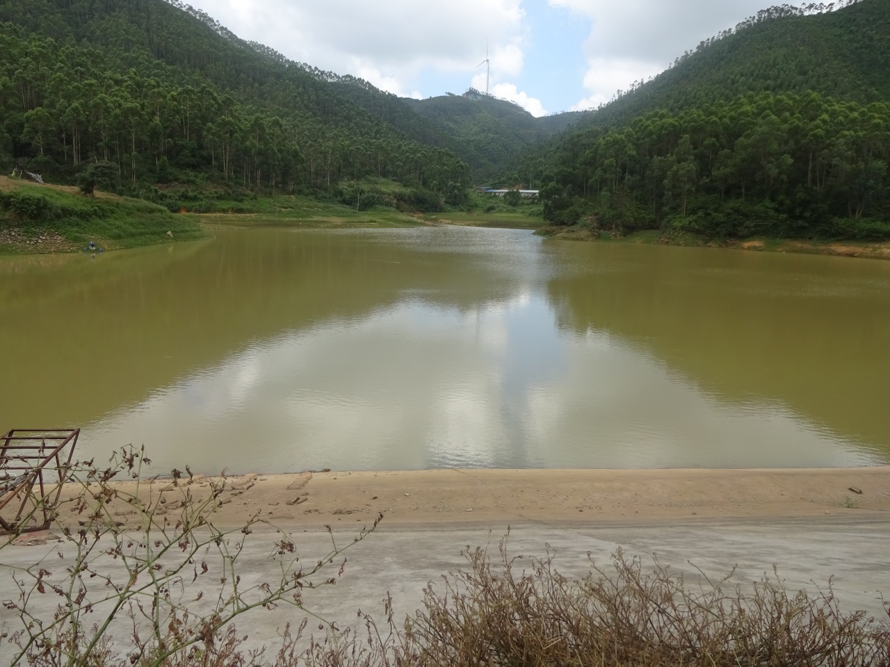 深蔗尾水库