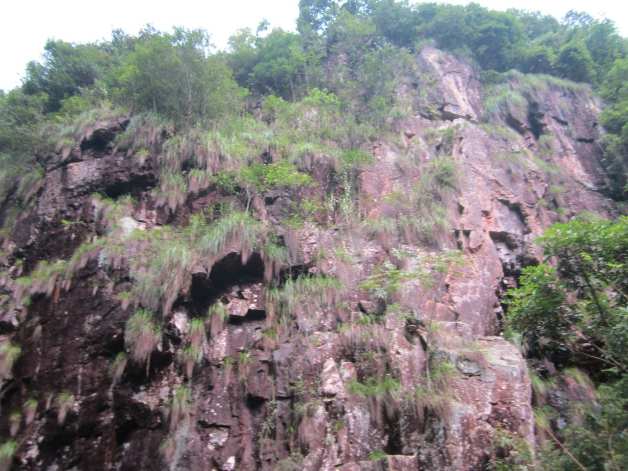 坝头里峡谷