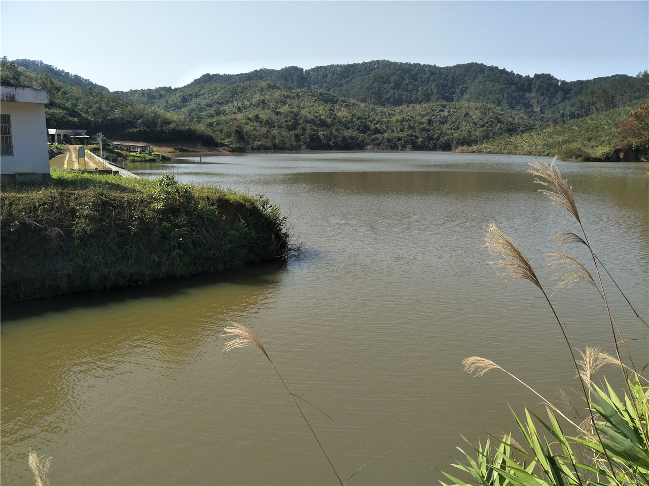 六枯水库