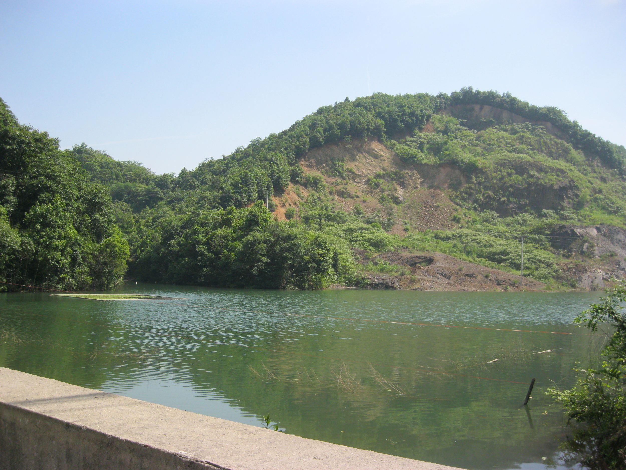 鸭坞岭山塘水库