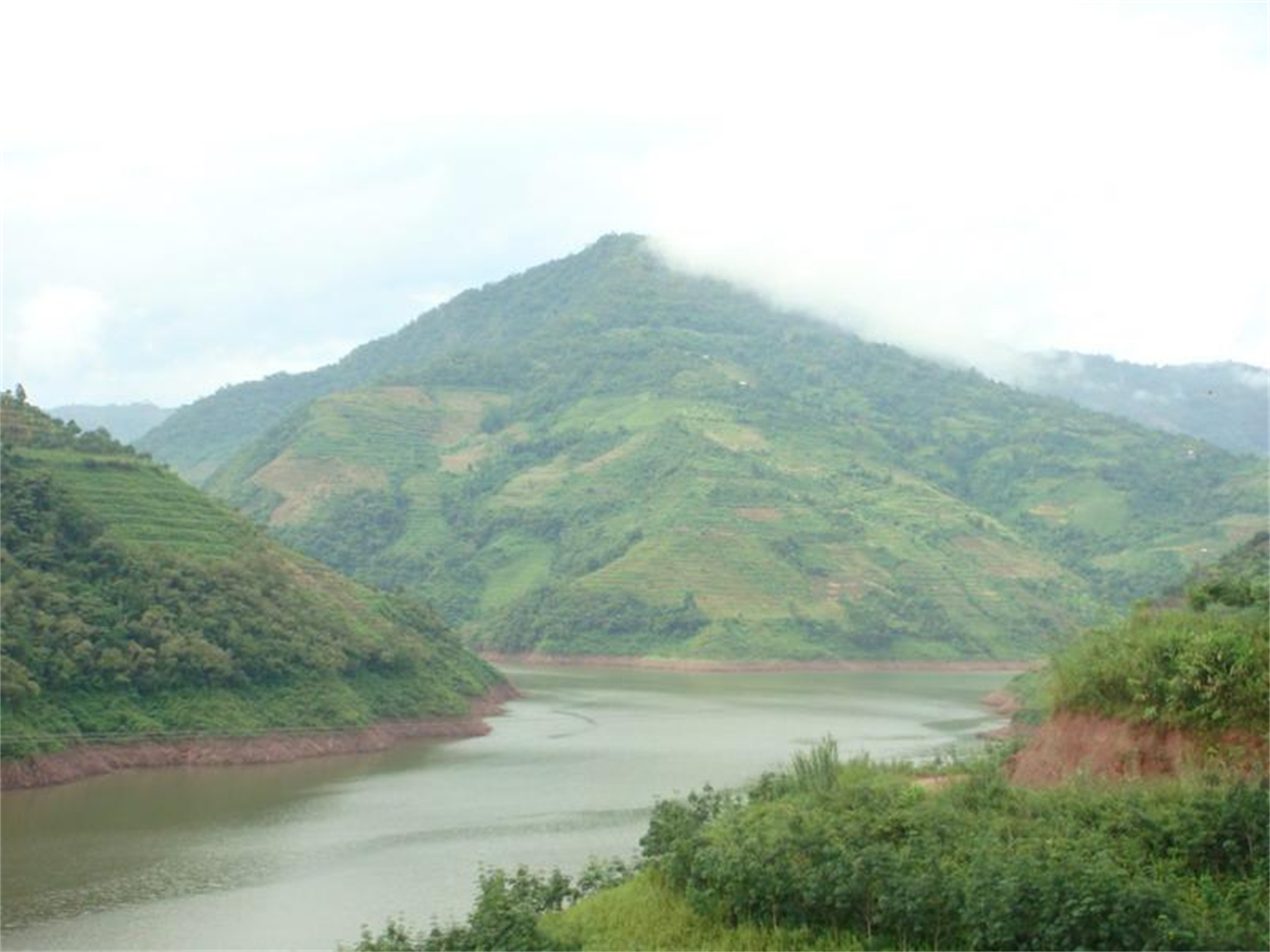 磨波河河口