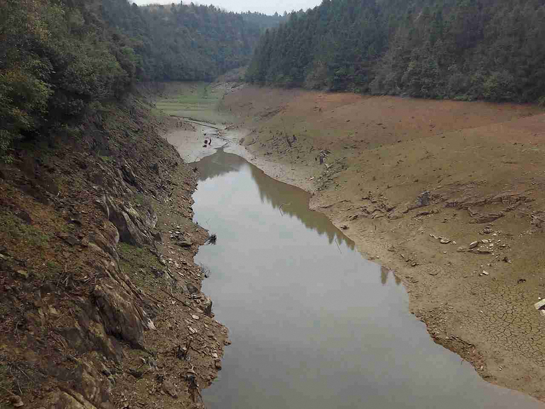 陡坡溪水库