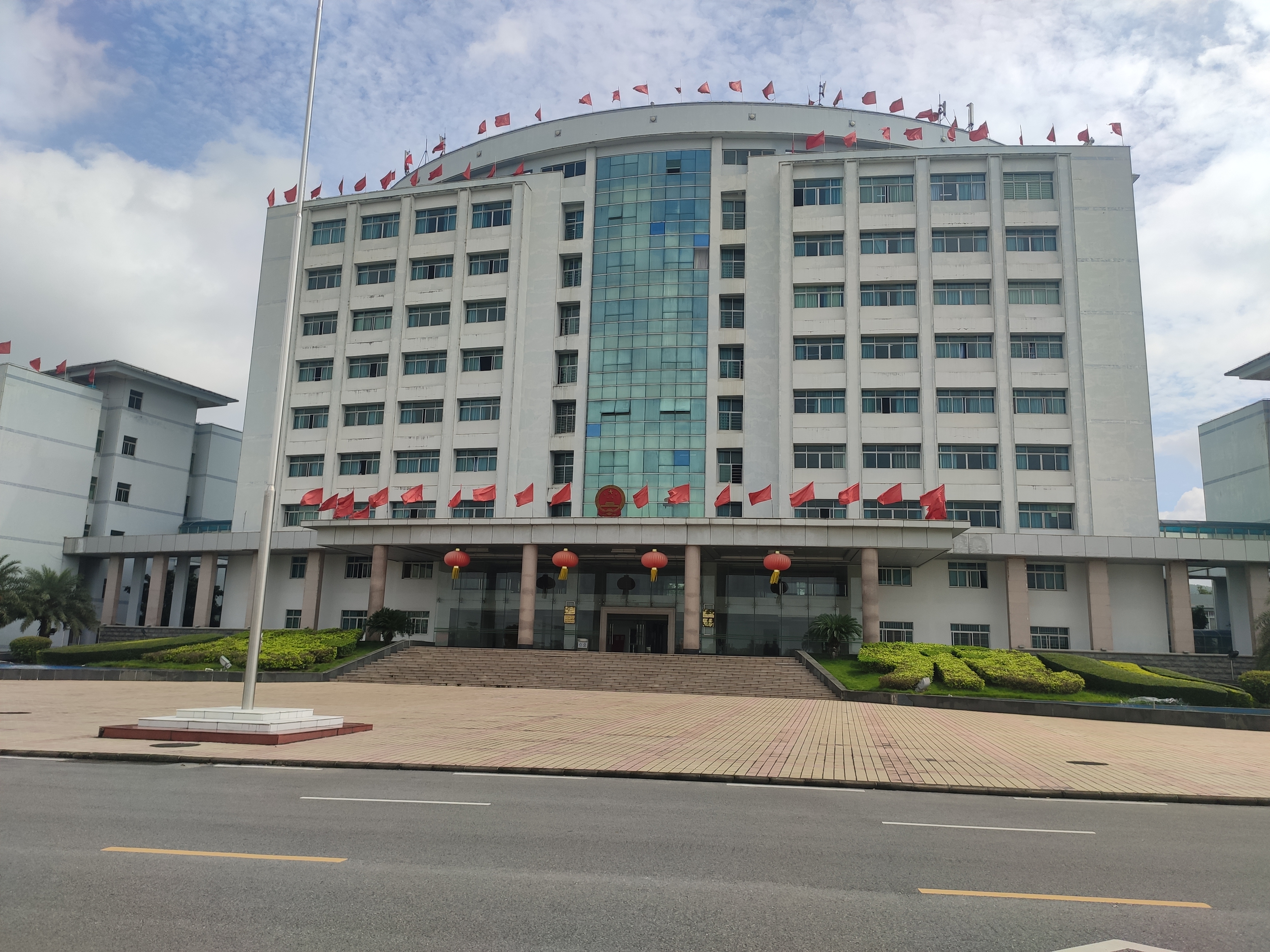 覃塘区