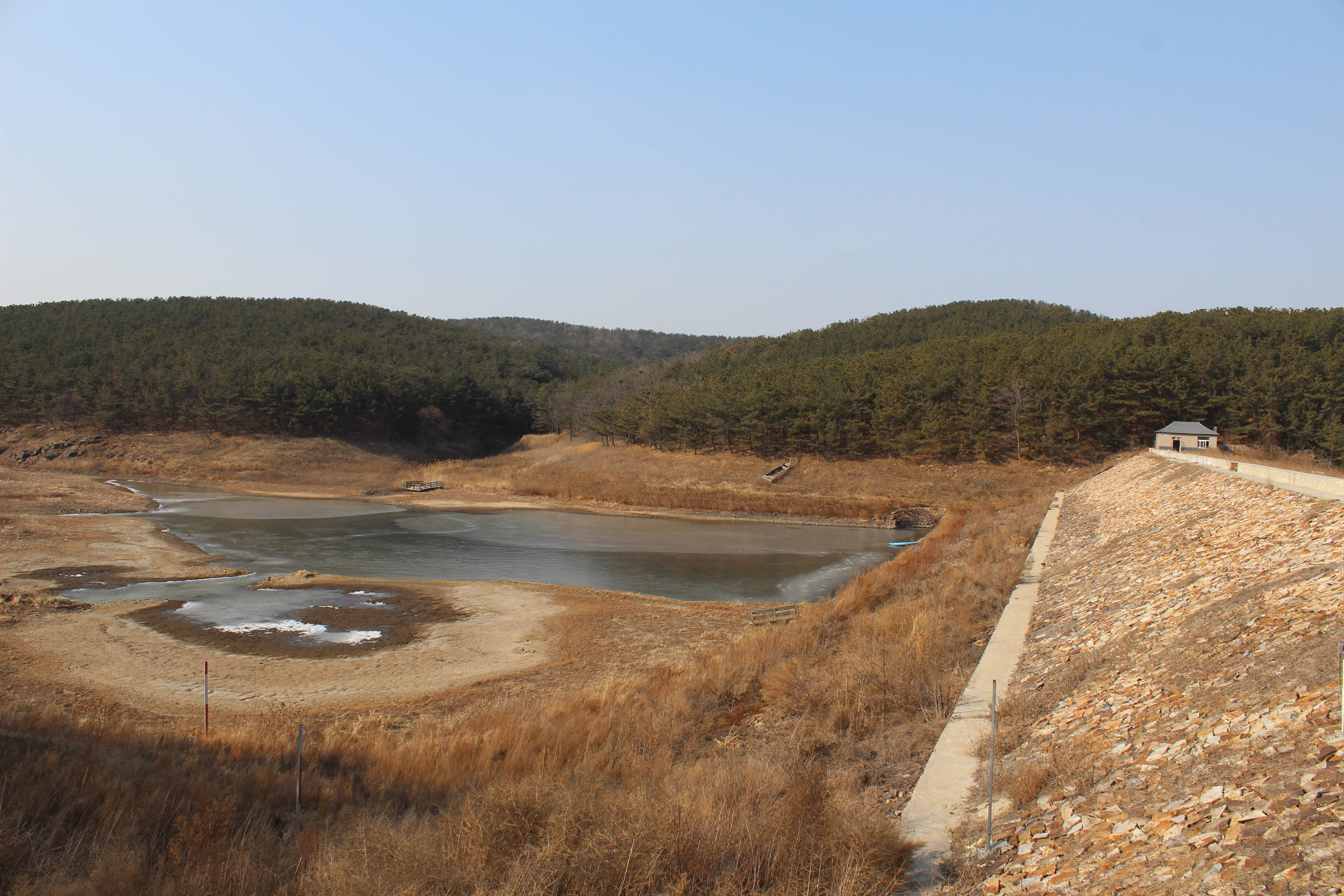 山里水库