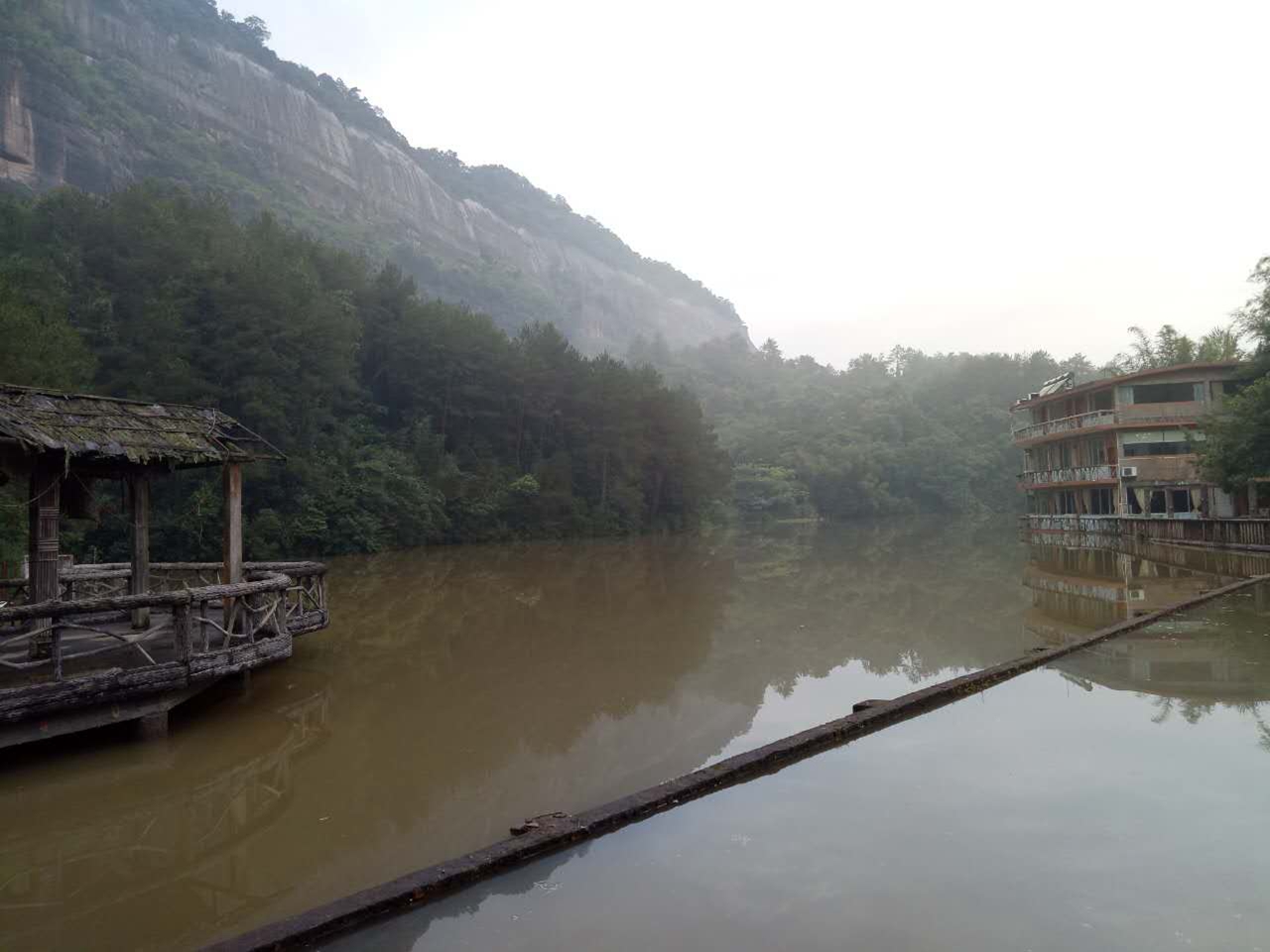 鸳鸯湖