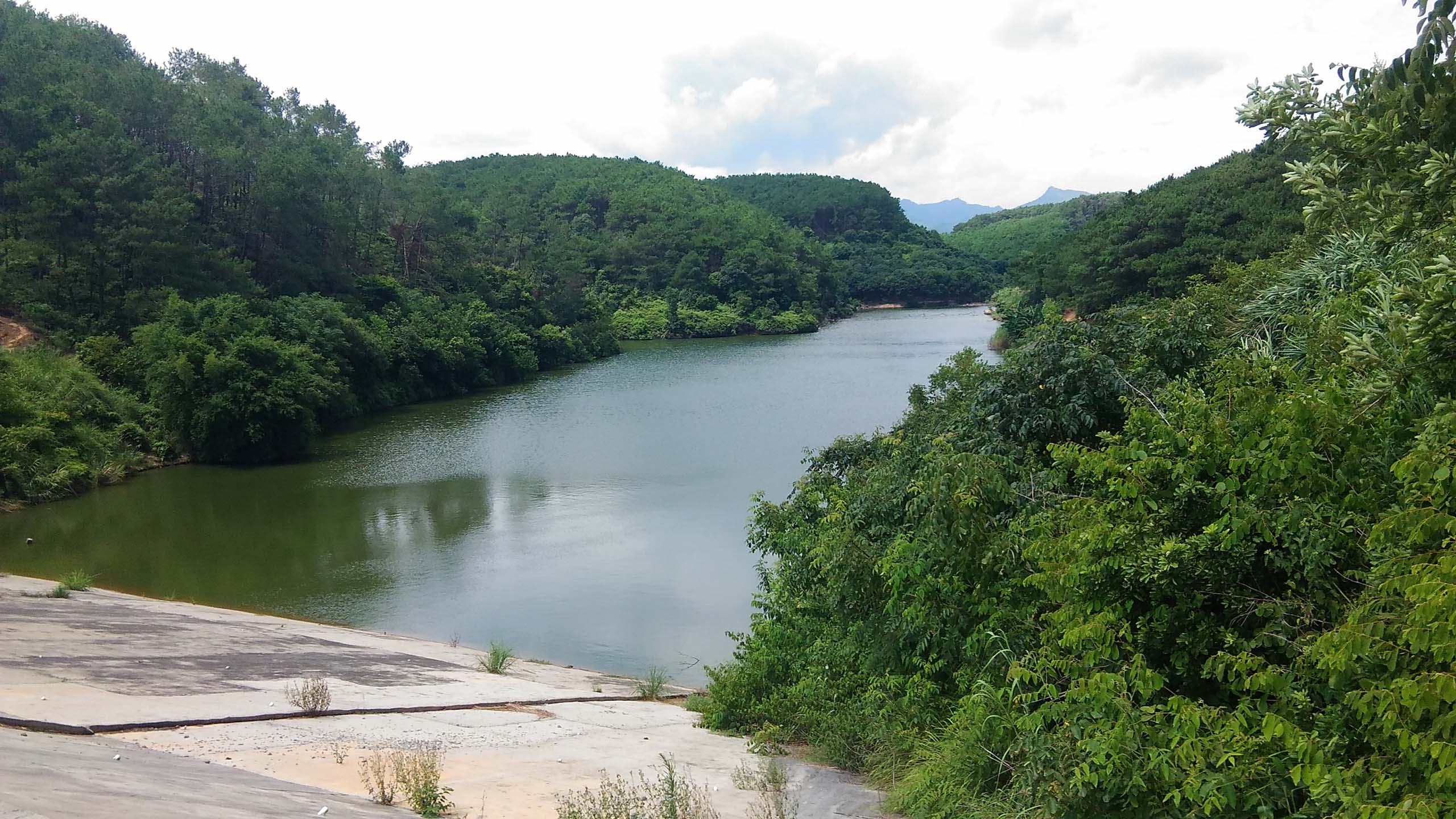 那黎水库