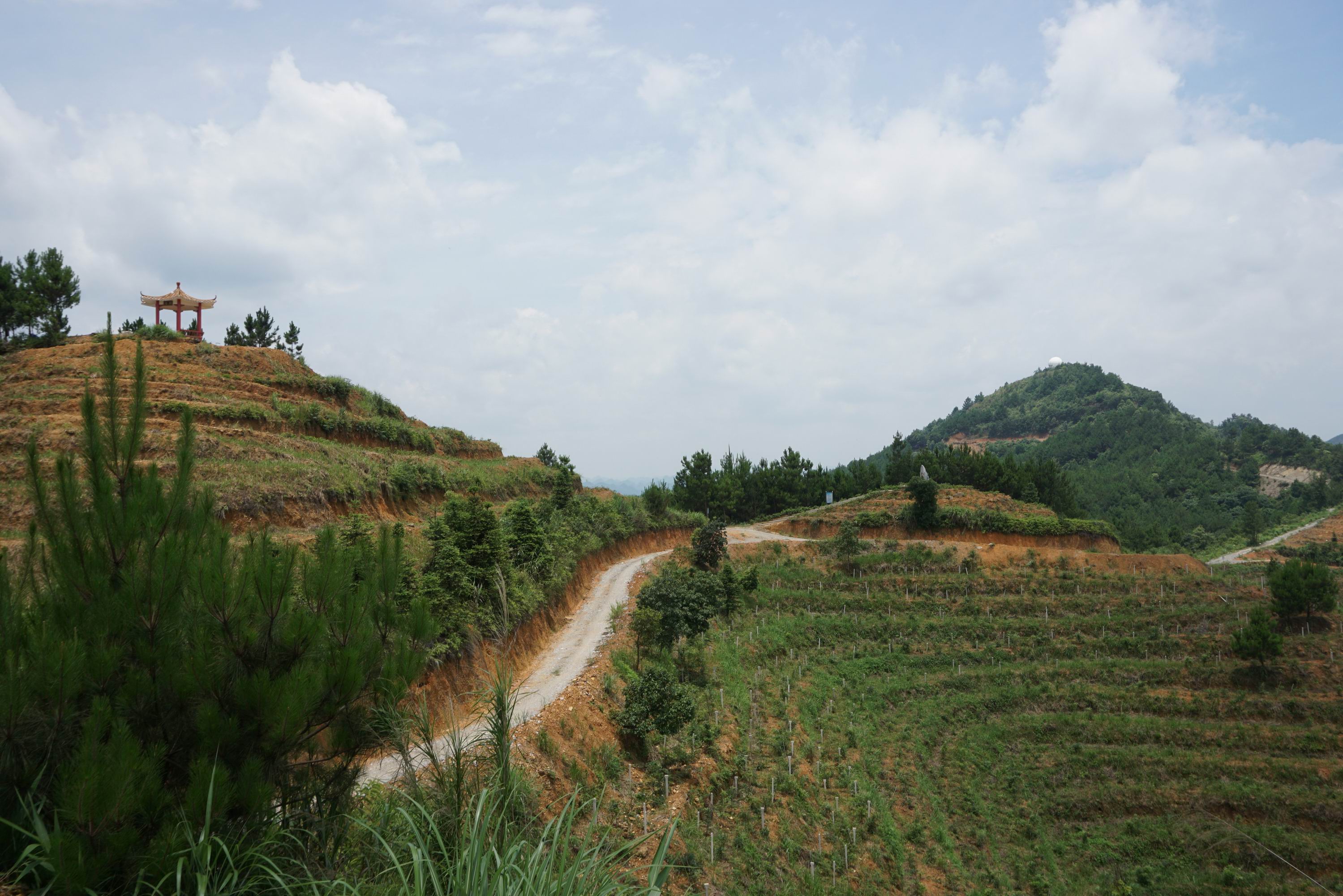 摩天岭村风景区