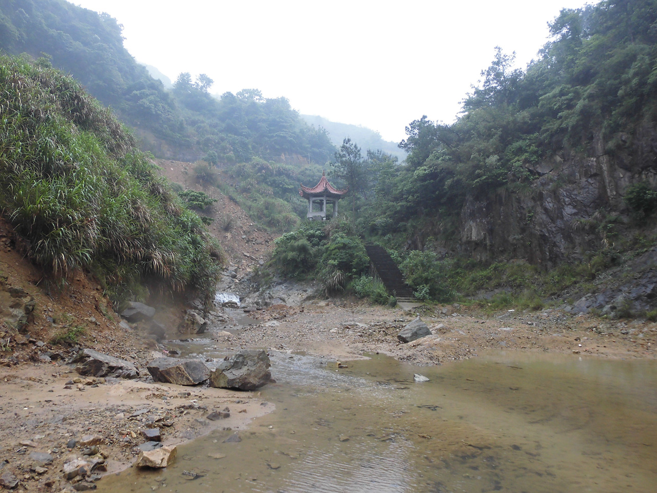 江溪龙潭旅游区