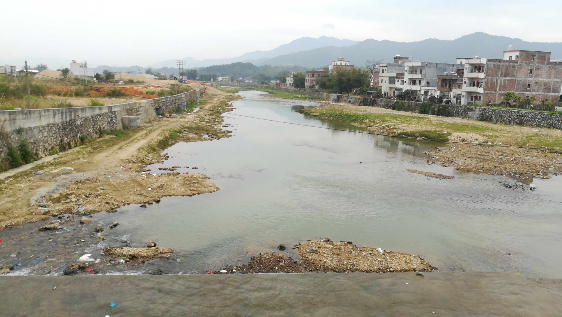 鹤市河