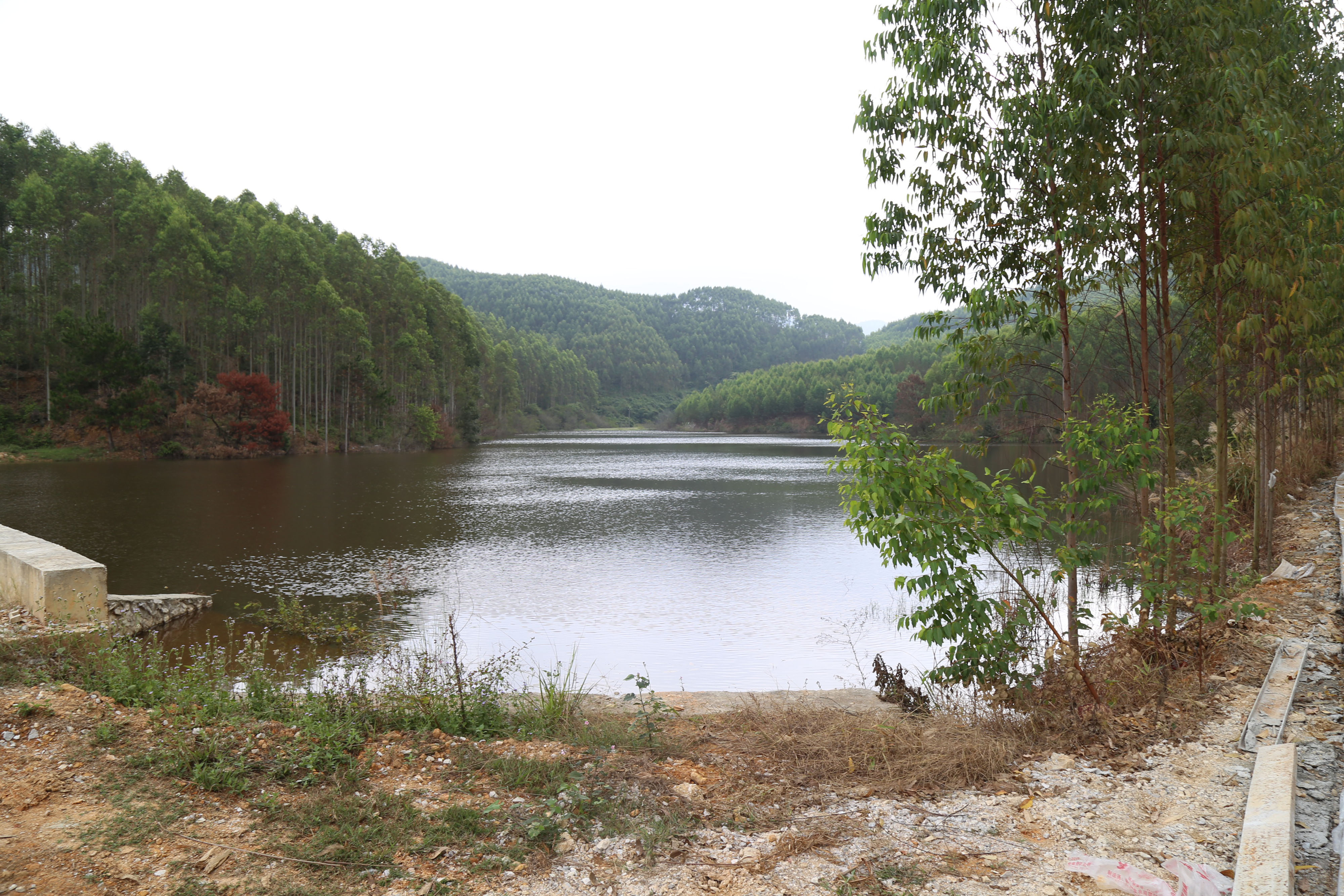 那龙水库