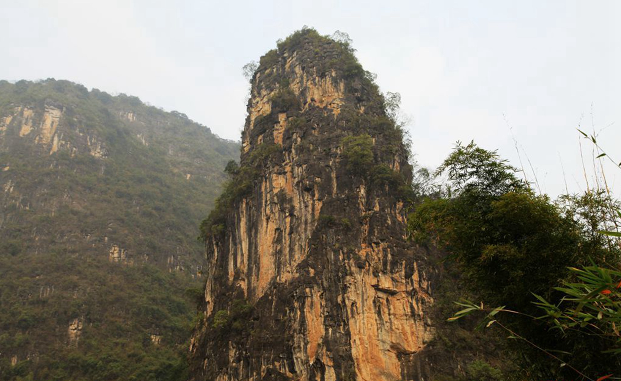 清油岩