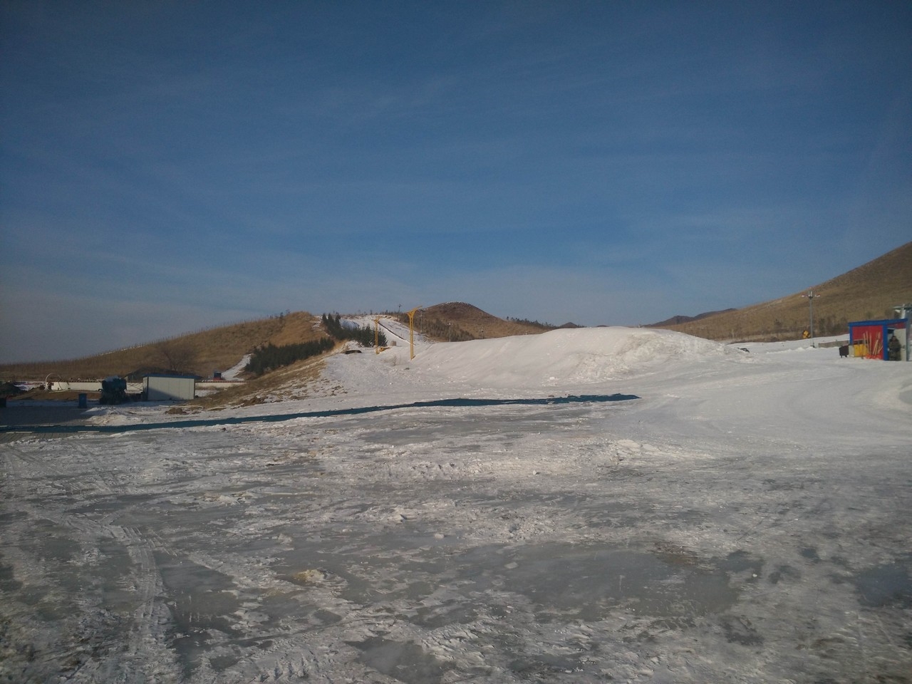 突泉县温泉滑雪场