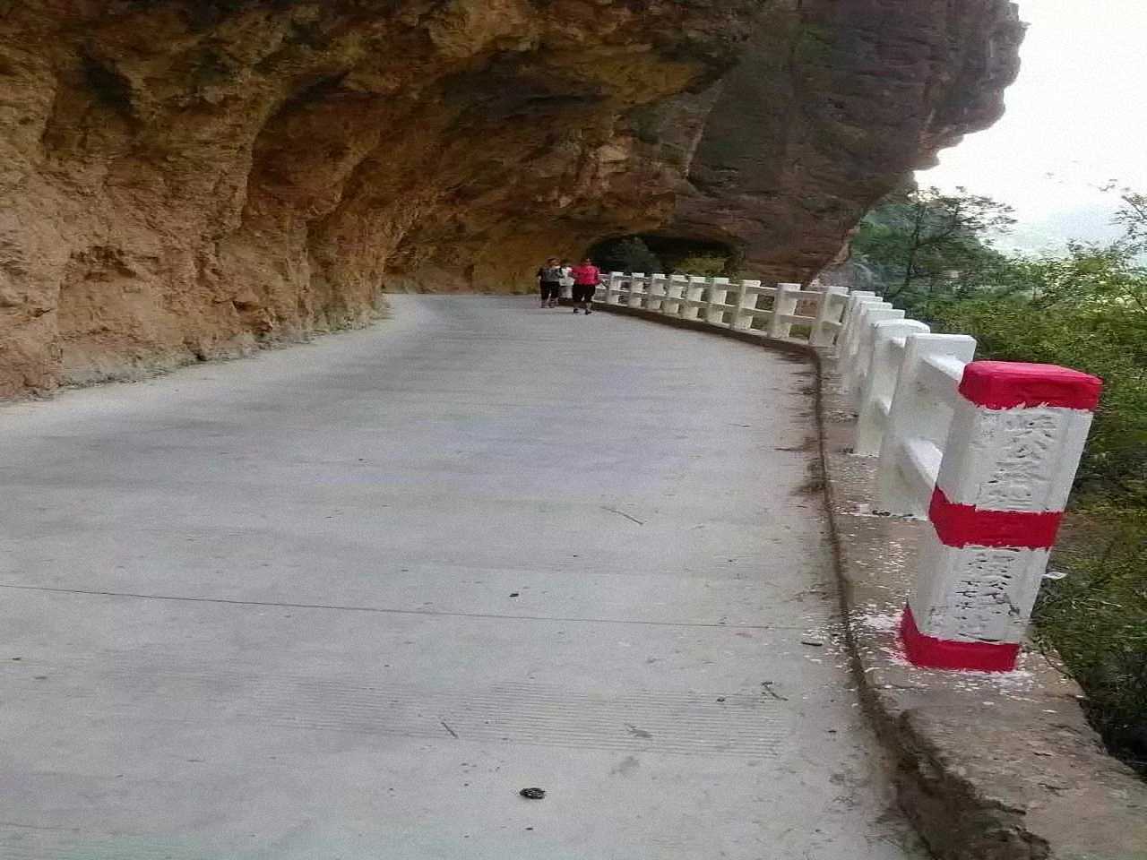 江峡洞天公路景区