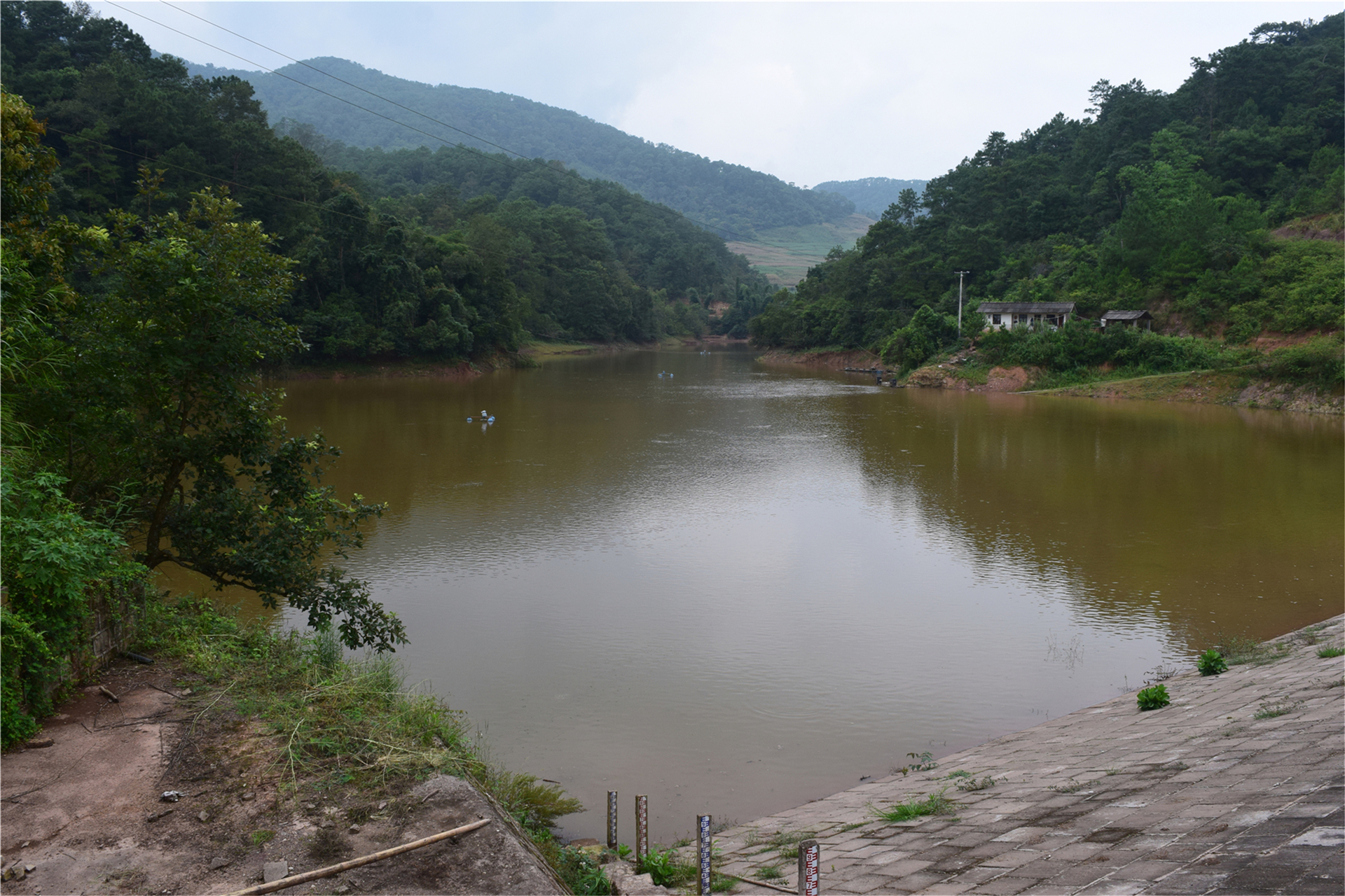 丙裸河水库