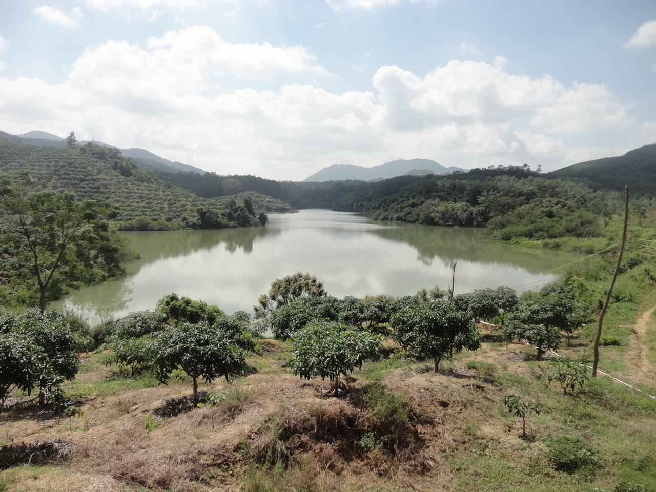 抱平水库