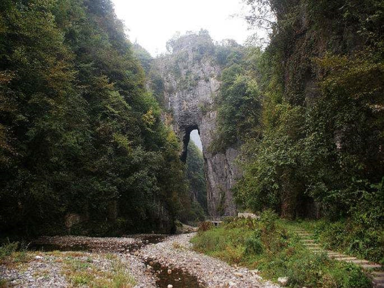 龙桥河景区