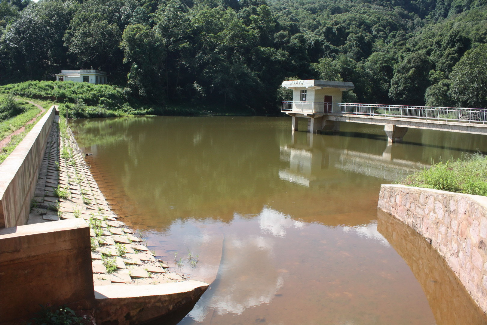 光明坝水库