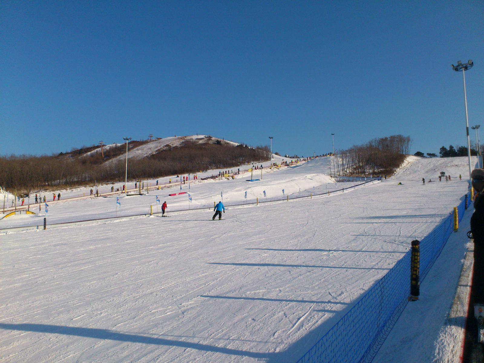 沈阳怪坡国际滑雪场