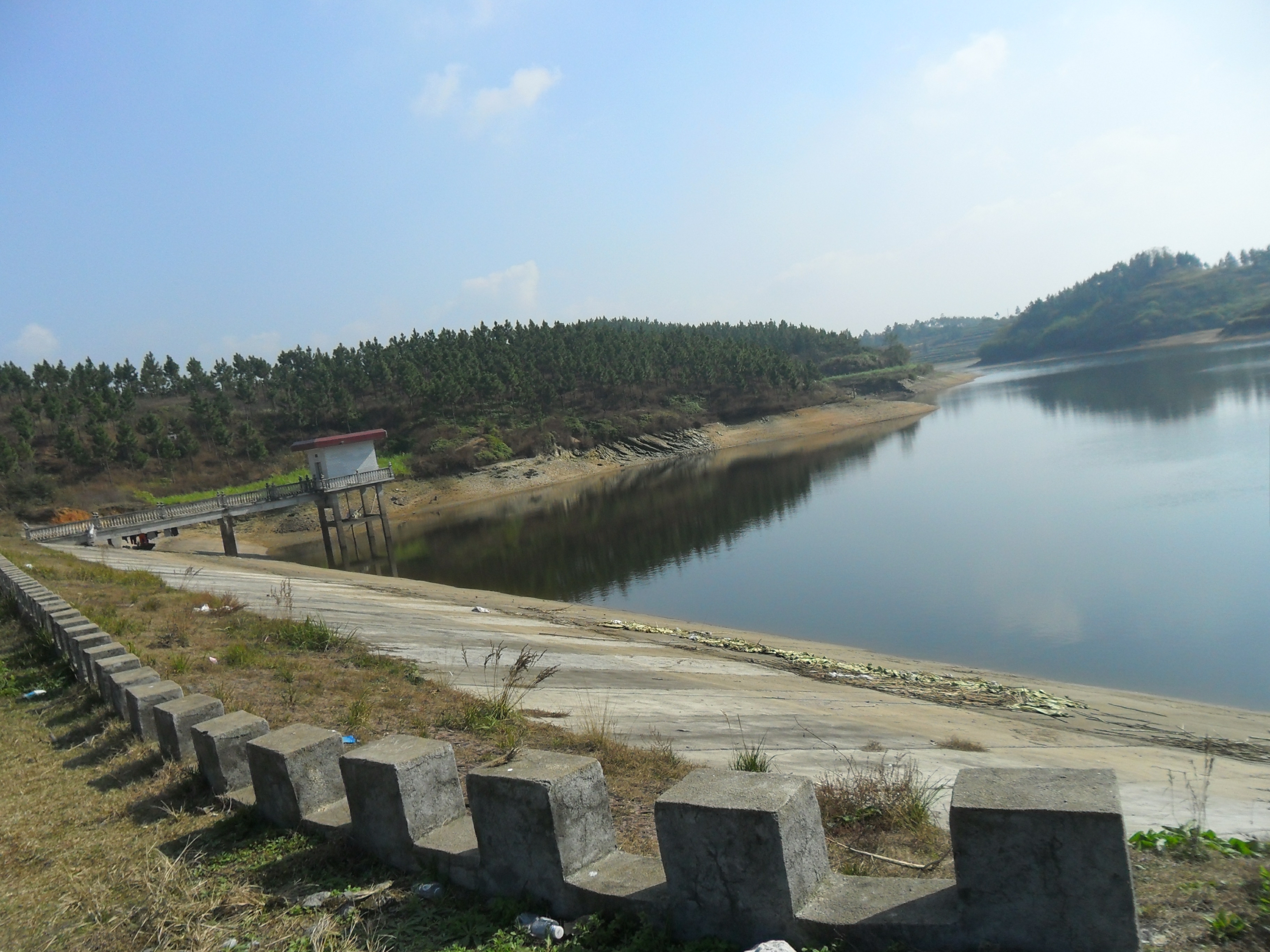 鲤鱼垱水库