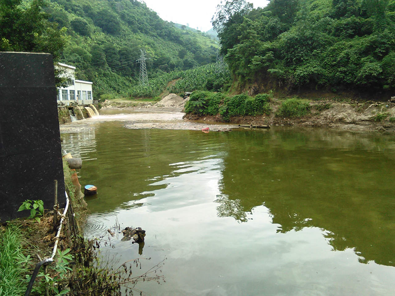 逢春岭河河口