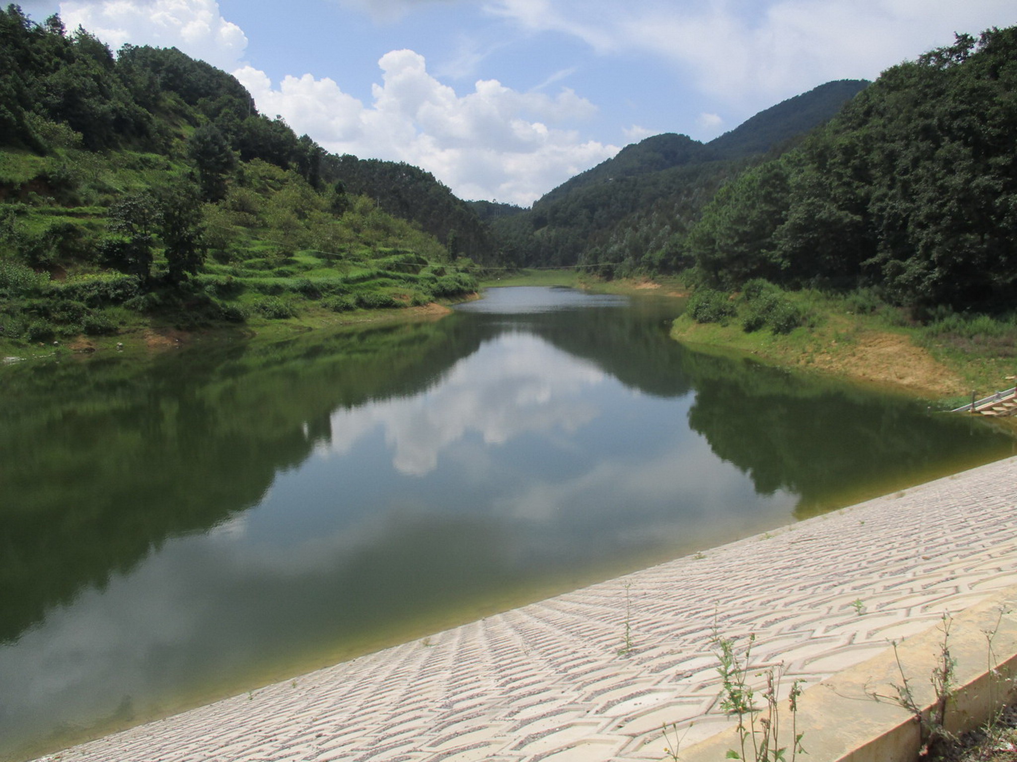 白岩子水库