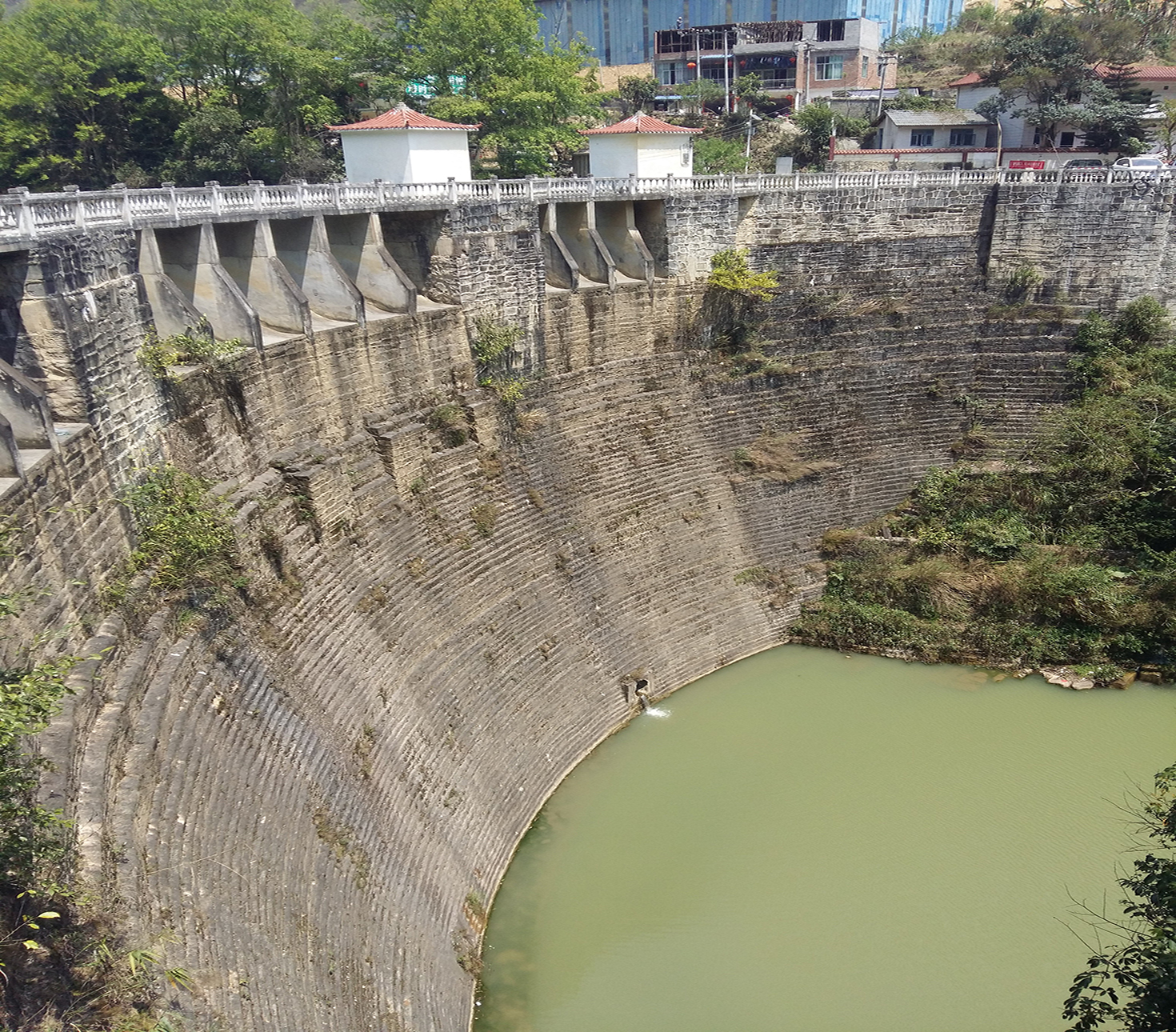 纳过水库