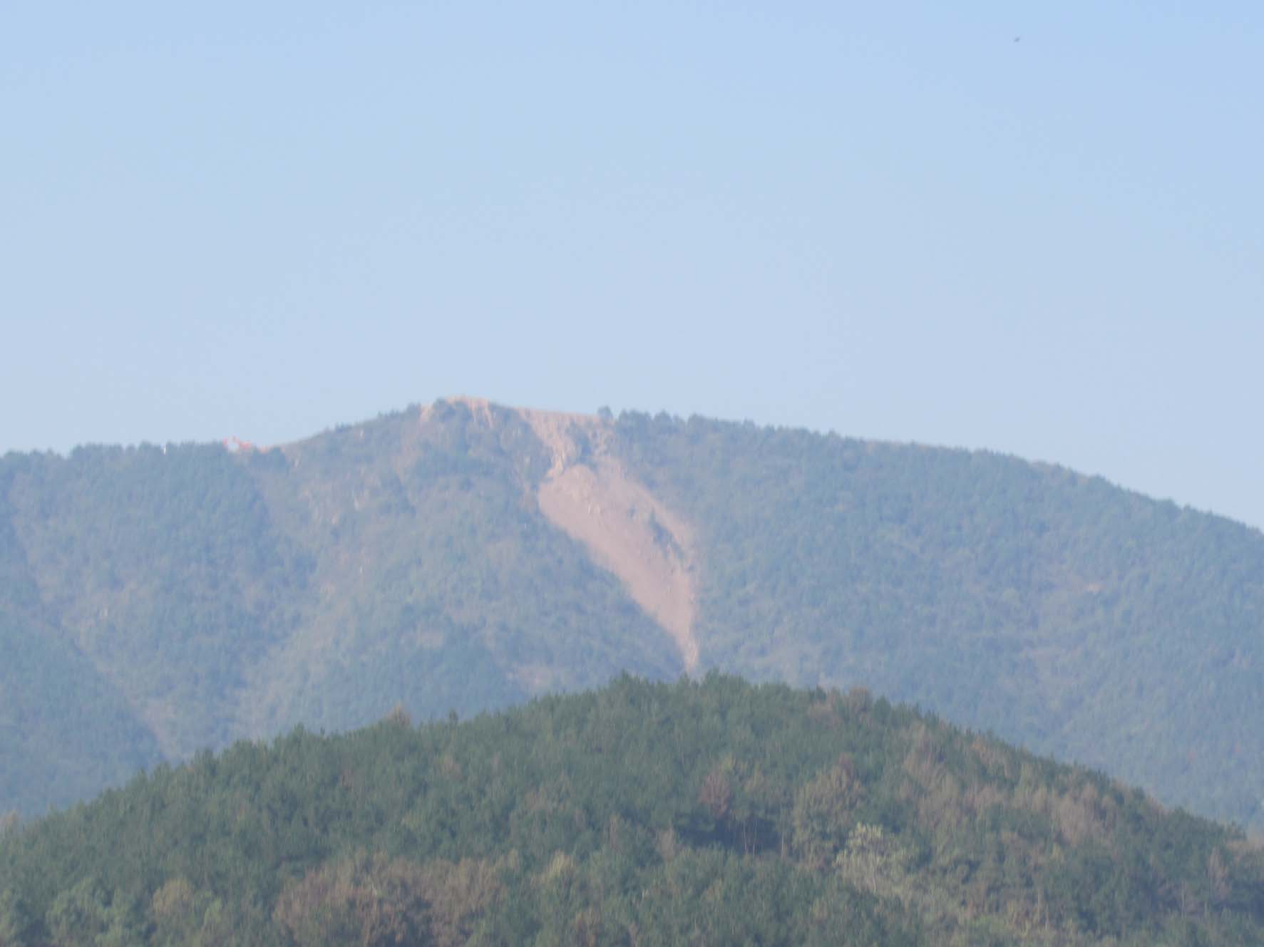 鸦滩镇香茗山风景区