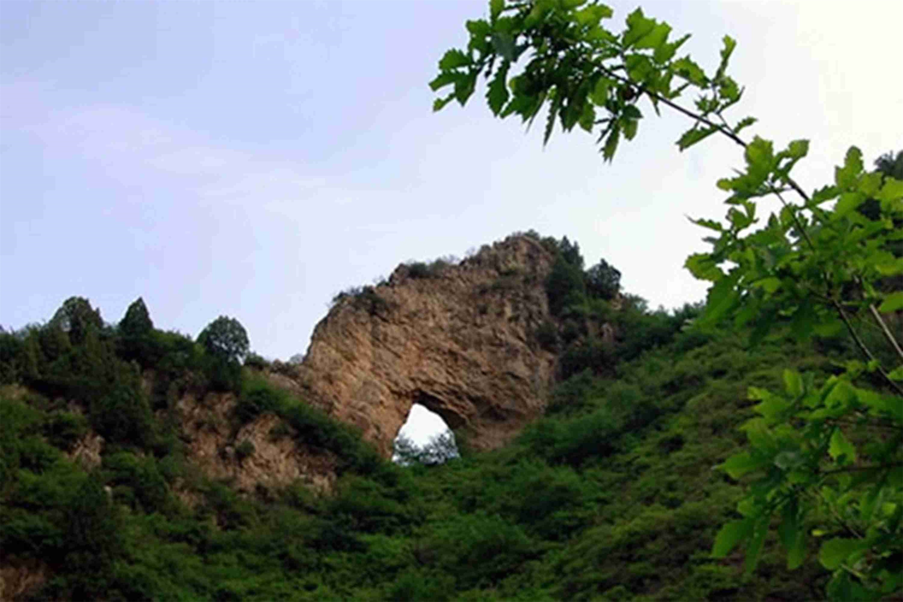 窟窿山景区