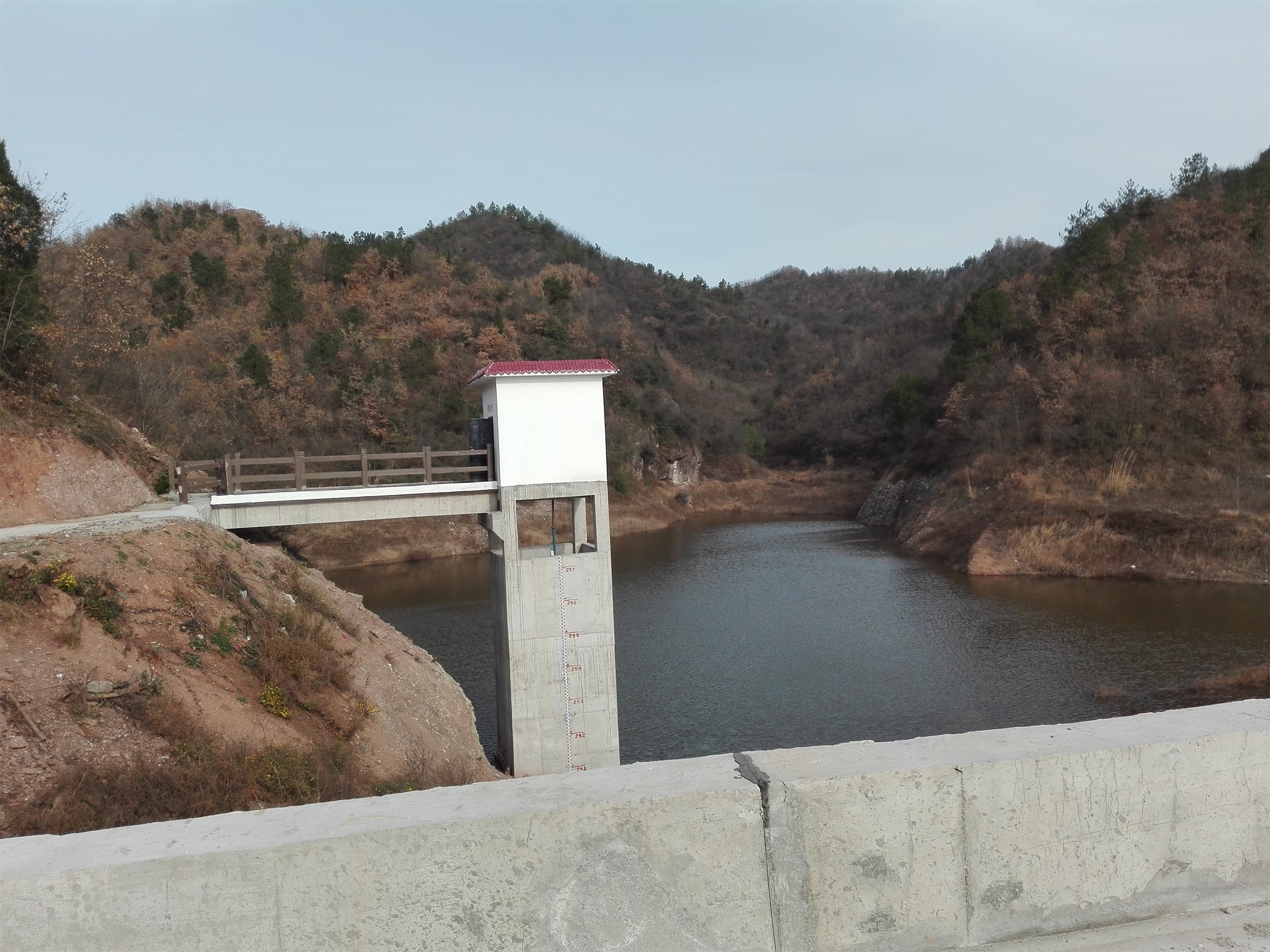 雷打石水库