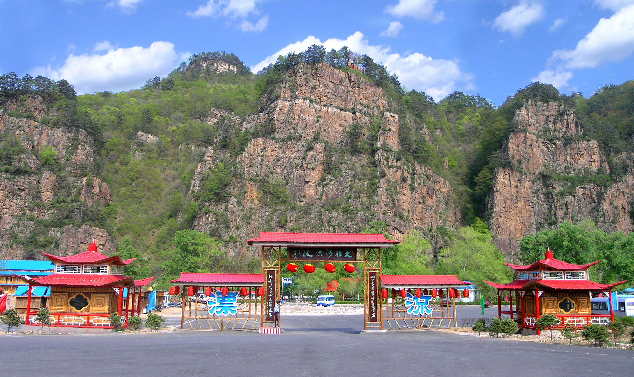 大雅河漂流风景区