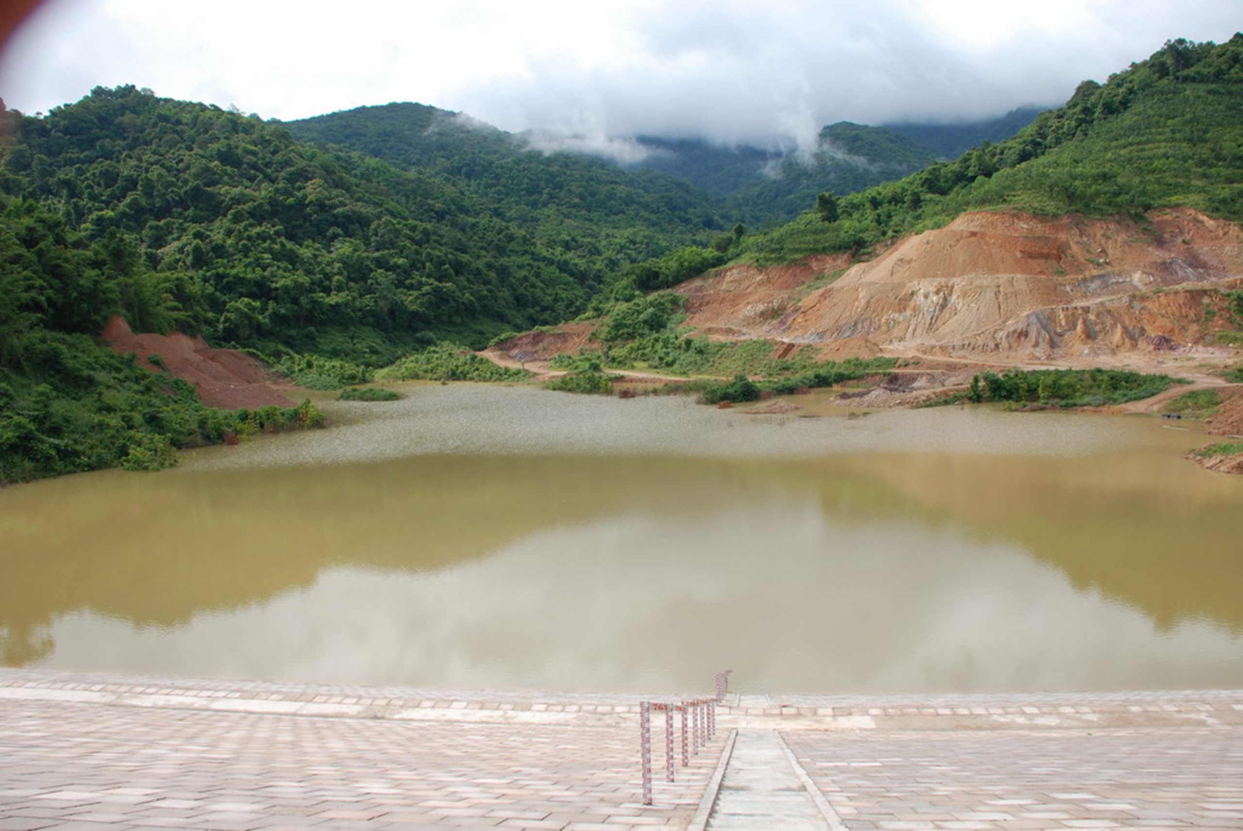 回醒河水库