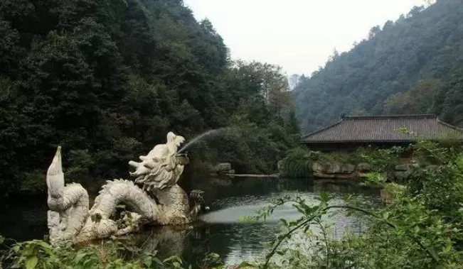 白龙潭景区