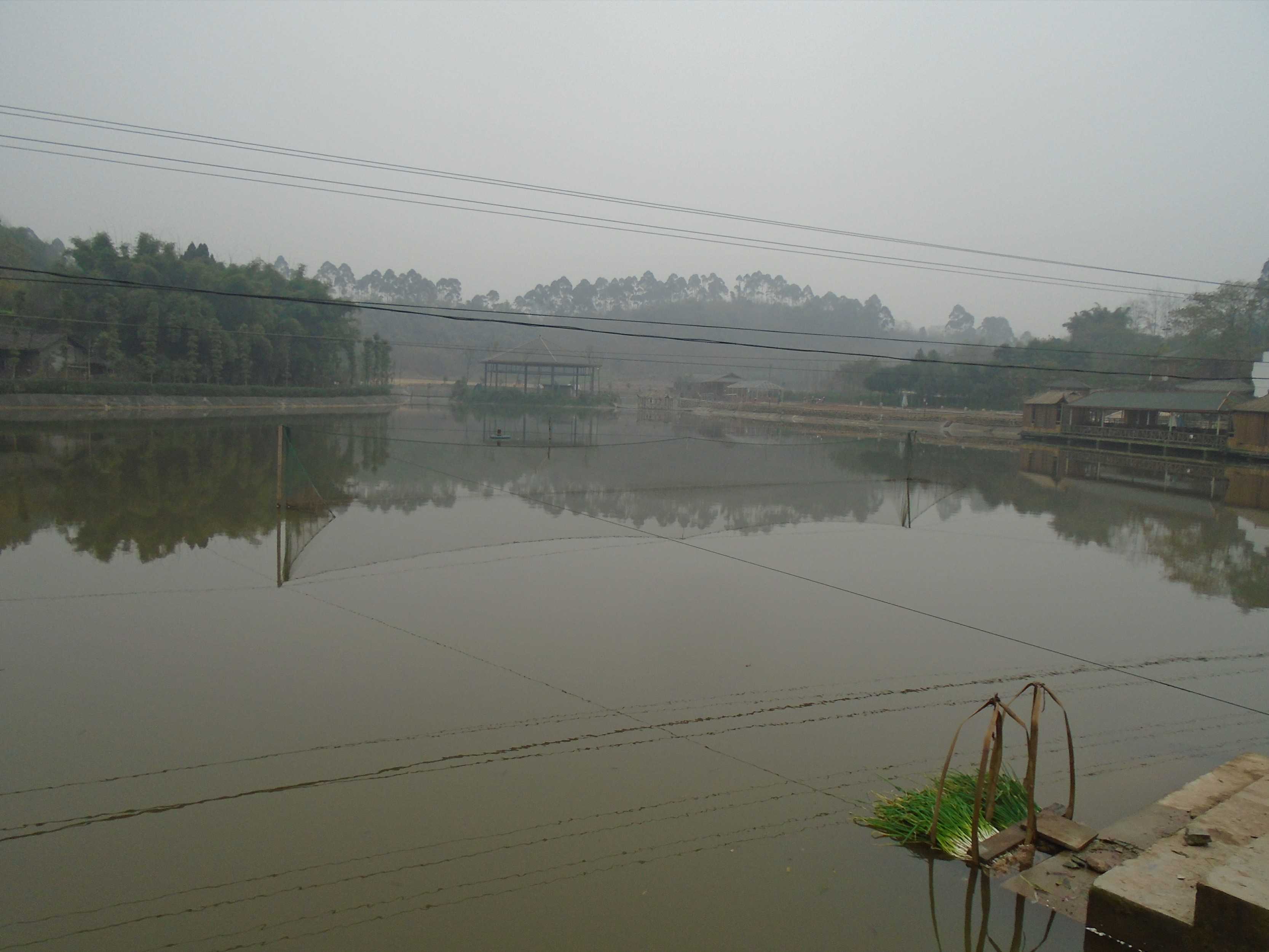 横山湖