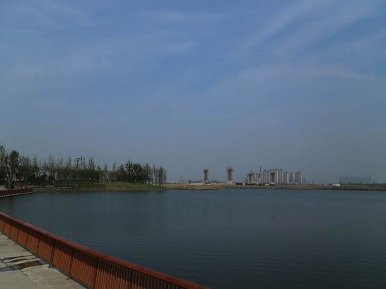 秦湖