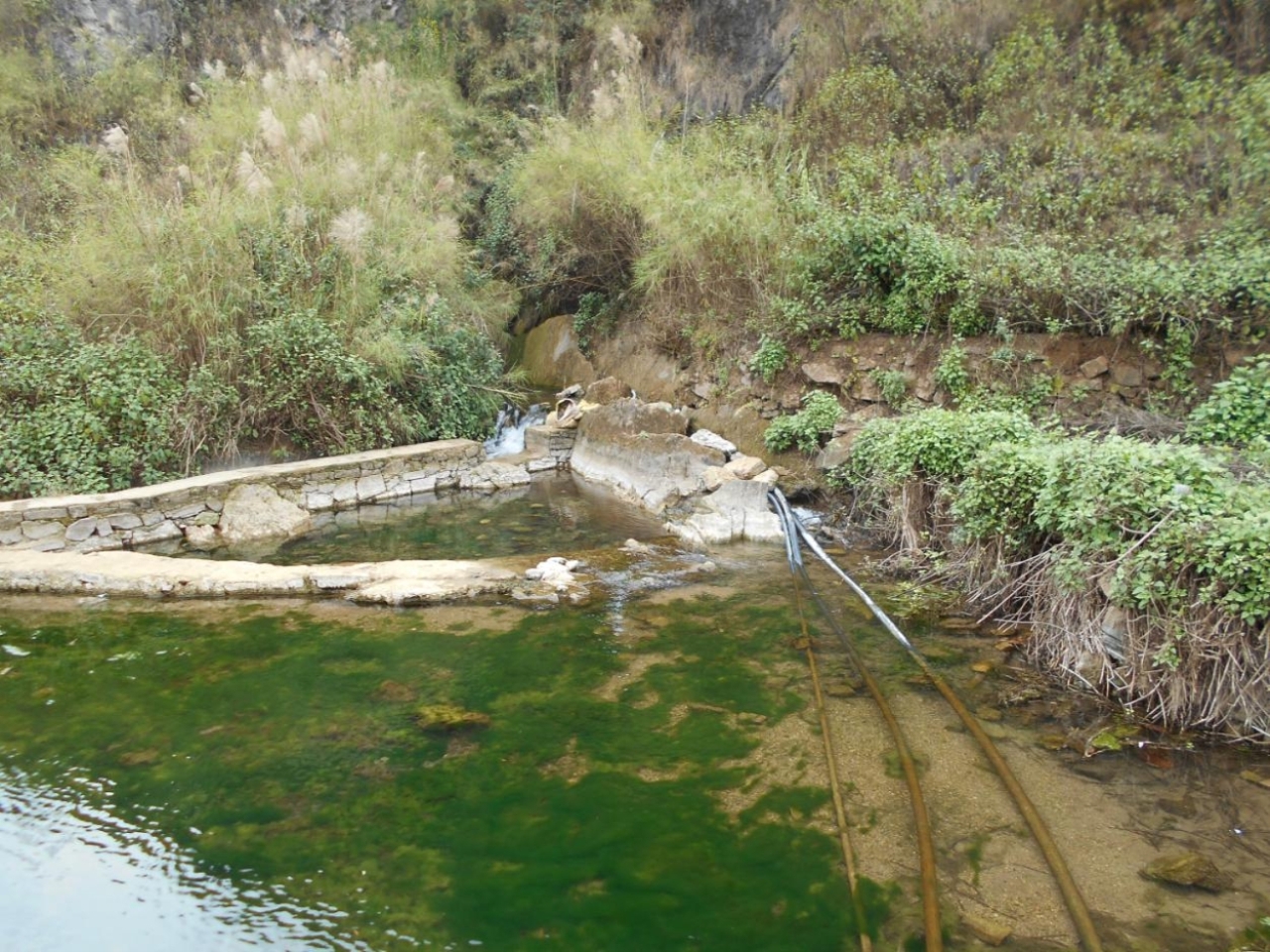 水洞林泉