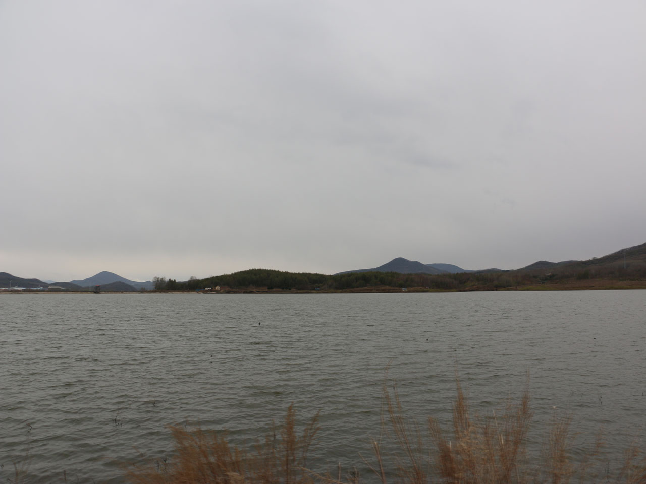 狼头山水库